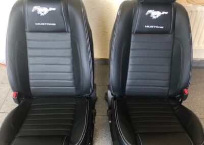 Fotele przód Ford Mustang